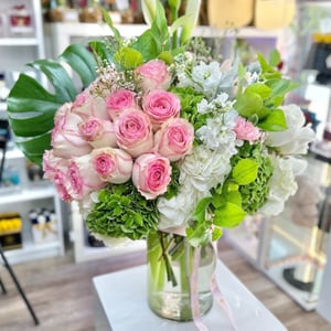 Amore Eterno Roses Bouquet