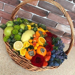Fruit Basket "Contrast"