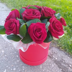 Arrangement 'Roses in a box'