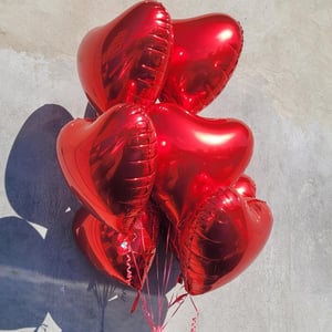 Set of 7 heart balloons