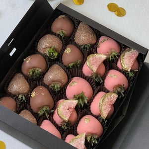 Strawberries in chocolate "Feyance" 20 berries