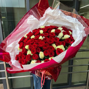 Bouquet '101 white and red tall rose'
