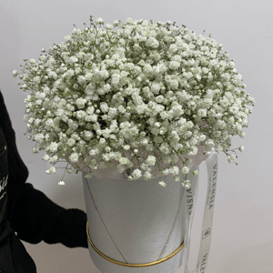 Hat box with flowers 'White cloud'