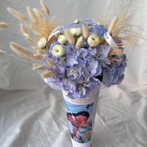 Hydrangea Bouquet with Photo Space