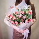 Blumenstrauß aus Tulpen und Hyazinthen