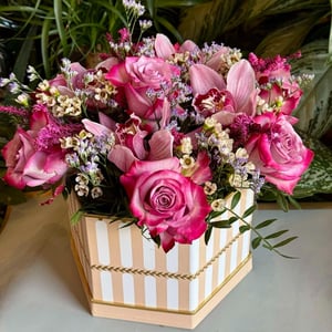 Flower box 'Box of Pink Roses'