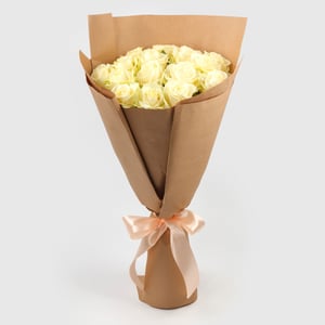 Blumenstrauß 'Bouquet of 15 roses "Beautiful stranger"'
