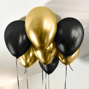 7 ballons d'hélium noirs et dorés
