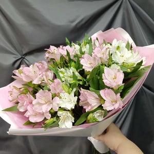 White and pink Alstroemeria bouquet