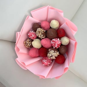 Strawberry bouquet "Sophie" S