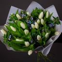 Bouquet 'White Tulips with Tweedia'