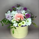 Hat box with flowers 'Joy'