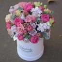 Hat box with flowers 'London'