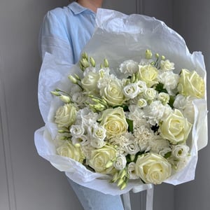 Blumenstrauß Schneeweißer Zauber