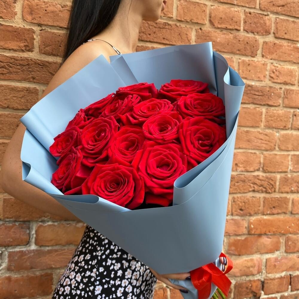 Bouquet of 15 Fragrant Roses 60cm