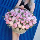 Flower basket 'Tender message'