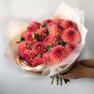 Bouquet '“Salmon”-mono dahila bouqet peach or orange color'