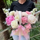 Flower basket 'The scent of summer'