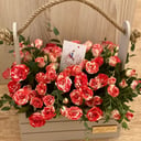Flower box 'Bush rose in a wooden box'