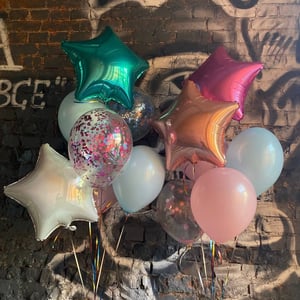 Türkis und Konfetti