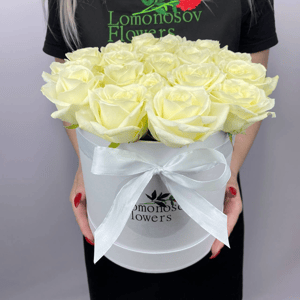 White roses in a hatbox
