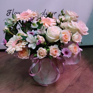 Flower arrangement "Charm"