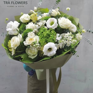White & Green Garden Bouquet