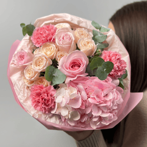 Bouquet 'Pink hydrangea with peony roses'