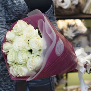 Bouquet of white roses (11 roses)