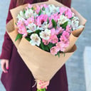 Blumenstrauß '11 Alstroemerien in Kraftpapier'