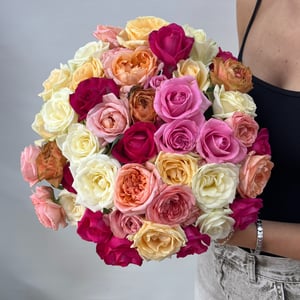Букет цветов 33 - микс роз 45 шт