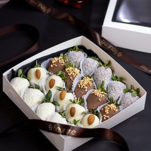 Strawberries in chocolate "Reopal" 20 pcs