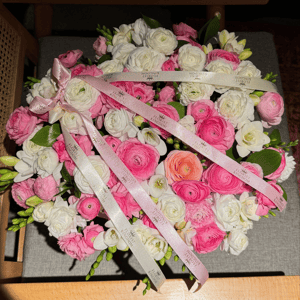 Flower box 'Frezya ve ranuculus kutu'