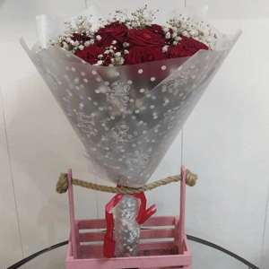 Bouquet 'Roses with gypsophila'