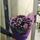 Bouquet of 3 chrysanthemums and 3 roses