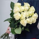 15 white roses