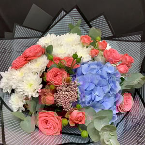 Mix bouquet with hydrangea