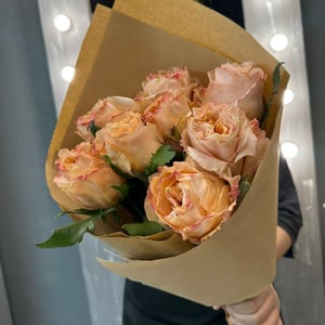 Bouquet of 9 Roses Shimmer