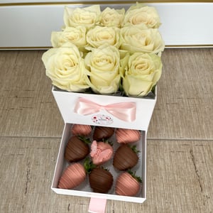 Ataúd con rosas "Beso de aire"