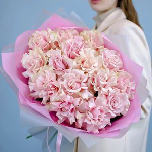 Bouquet of French roses 'Pink Cloud'