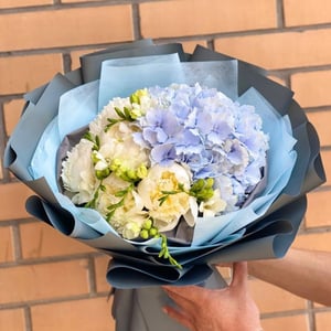 Bouquet 'Hydrangea and peonies'