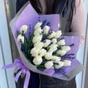 Ramo de 21 tulipanes y lavanda