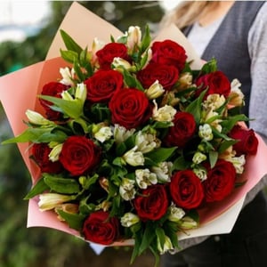 Bouquet of roses and alstroemerias