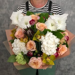 Bouquet of Hydrangeas, Gladioli and Orchids