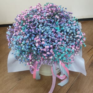 Hat box with flowers 'Flower arrangement "Tenderness of the morning"'