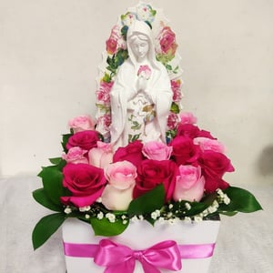 Flower box 'Virgin and box upholstered with roses'