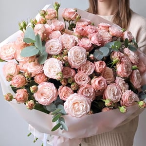 Bouquet of peony-flowered shrub roses