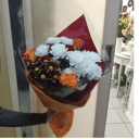 Bouquet of 3 roses and 3 chrysanthemums 2