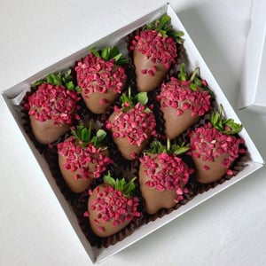 Strawberries in chocolate "Laffre" 9 berries