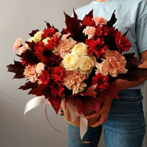 Flower box 'Autumn arrangement with oak leaves'